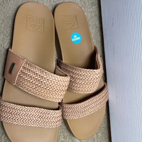 Reef Beige Slide Sandals - Picture 10 of 11
